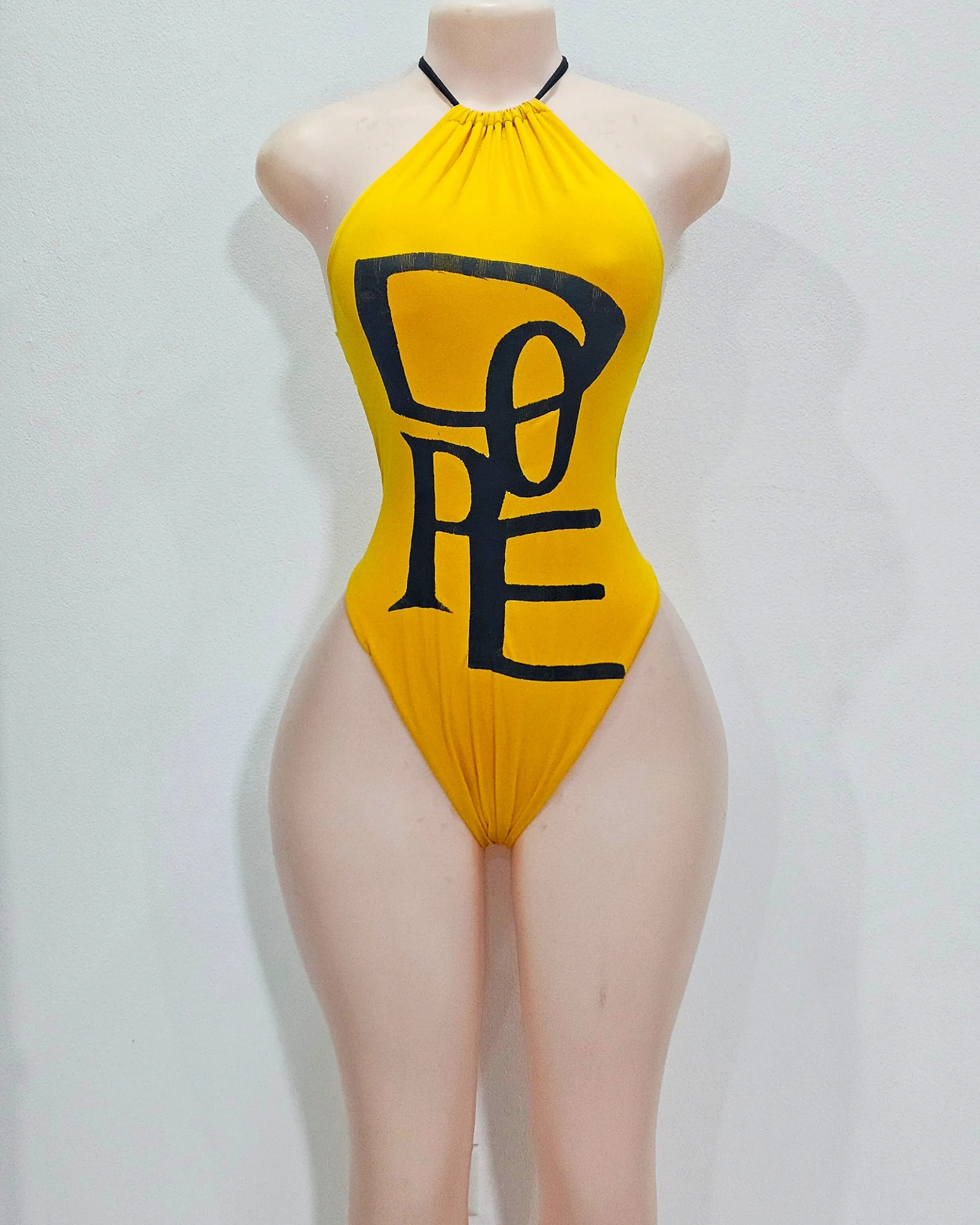 Dope one piece monikini