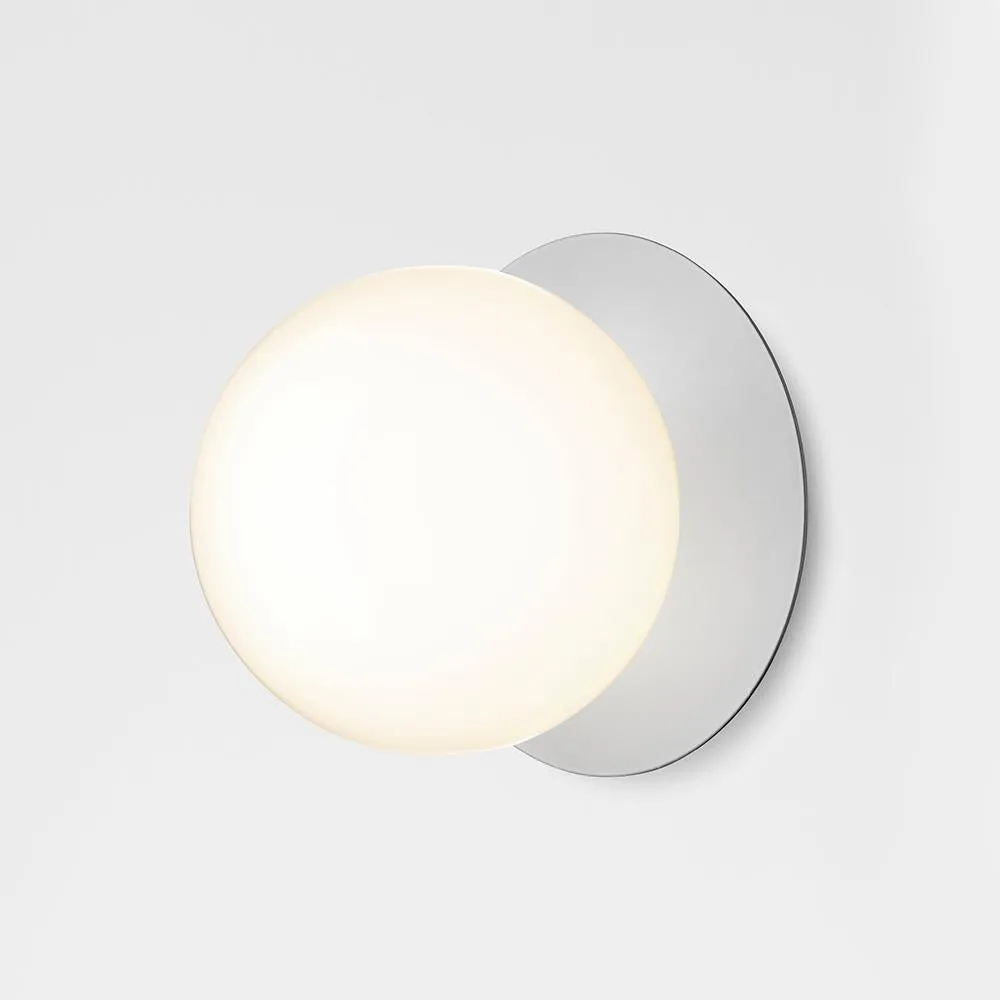 Nuura Liila Wall / Ceiling Light