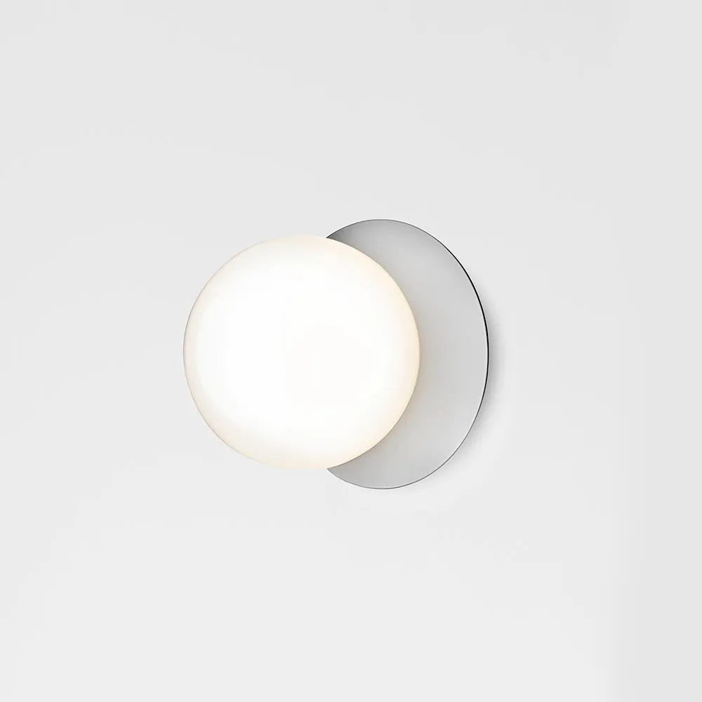 Nuura Liila Wall / Ceiling Light